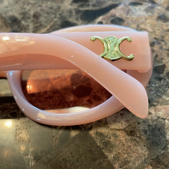 Pink Oval Luxury Style Sunglasses - Picture 4 of 6
